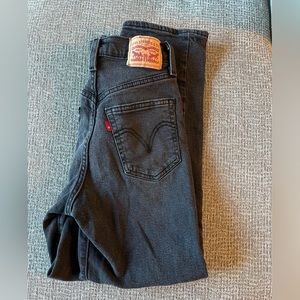 Levi’s Ribcage Ankle Straight Jeans size 25